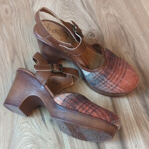 boc Brown and Orange Women's Mules